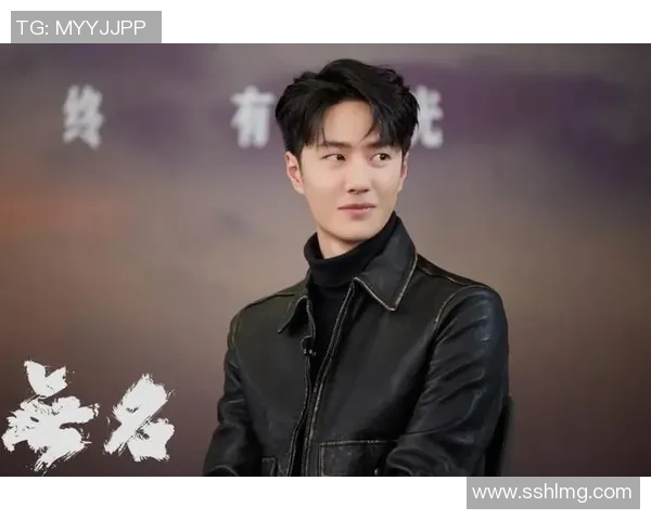 足球明星半脸特写引领潮流风尚 展现独特魅力与个性魅力